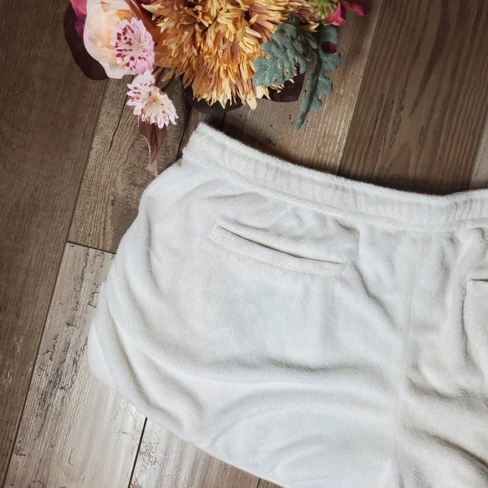 CLUB MONACO Ivory Terry Towel Shorts Women's Size Large EUC